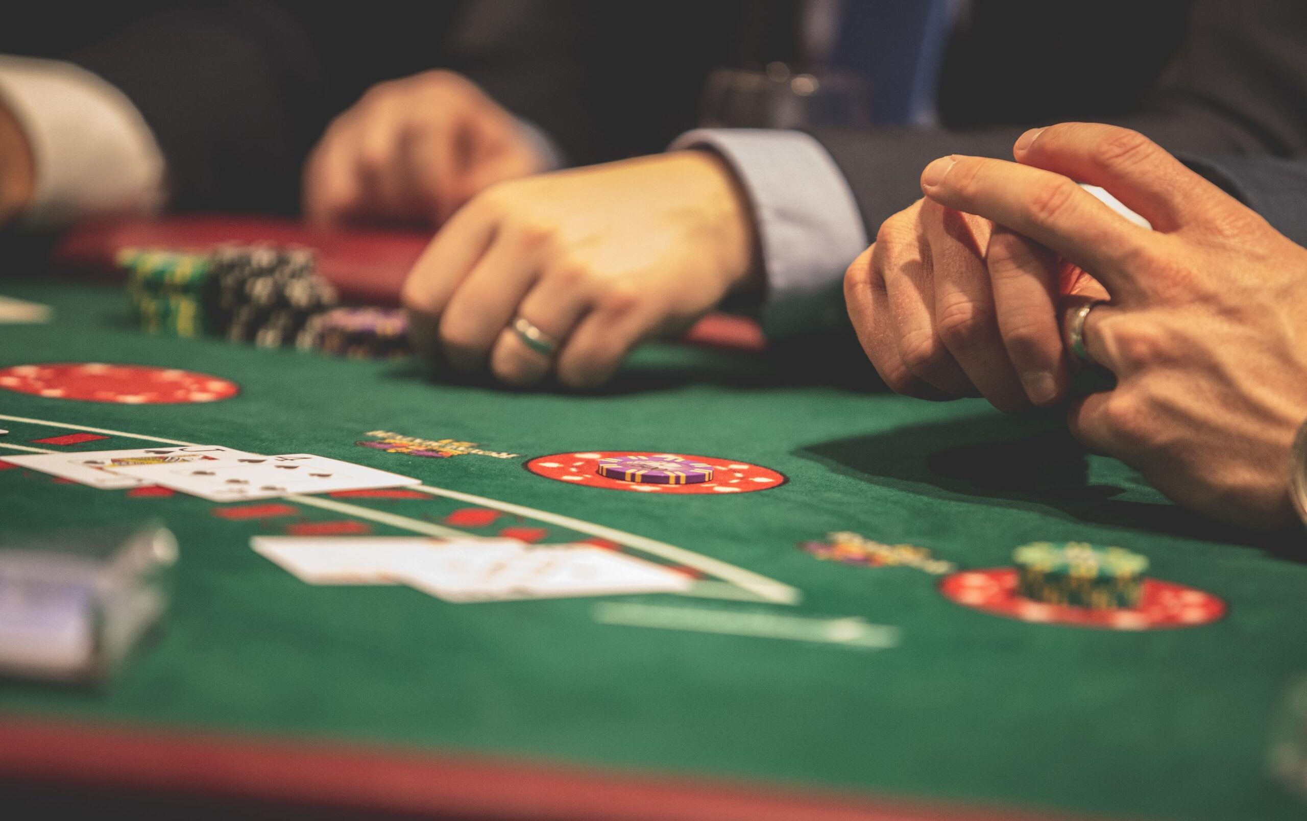 Which are the top 10 online casinos that offer the most immersive and realistic virtual reality (VR) poker experiences?